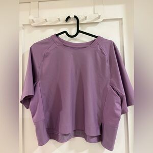 MESH BACK CROPPED TRAIN T-SHIRT